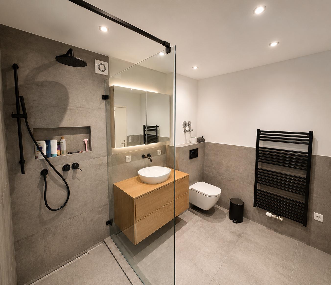 Modernes Badezimmer nach professioneller Badsanierung
