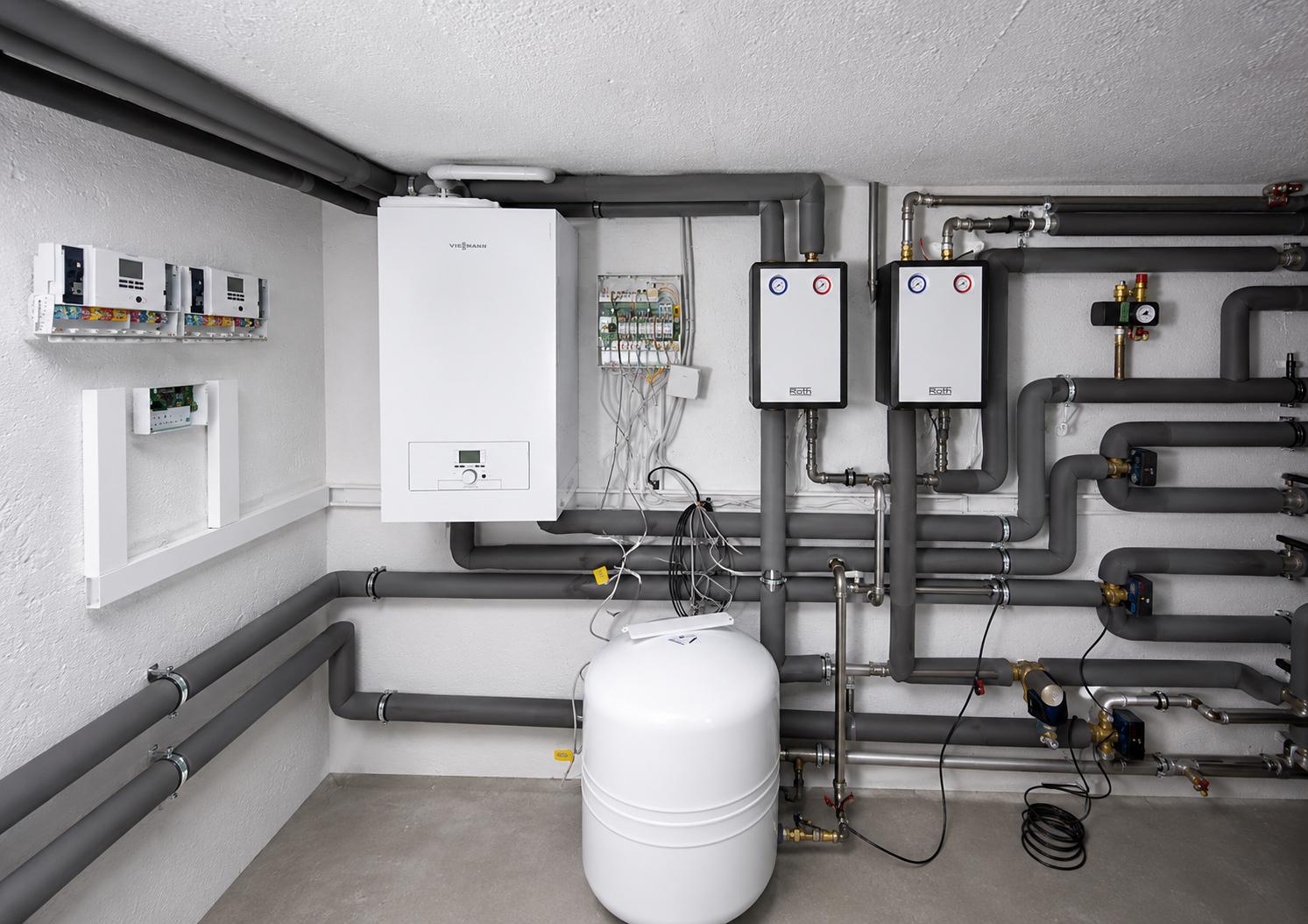 Viessmann Heizungsanlage mit professioneller Rohrleitungsinstallation